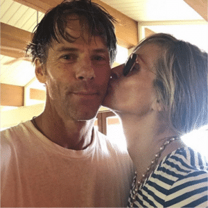 Julia Roberts plans to continue kissing husband Danny Moder, as they've done for two decades