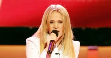 Carrie Underwood returns to American Idol