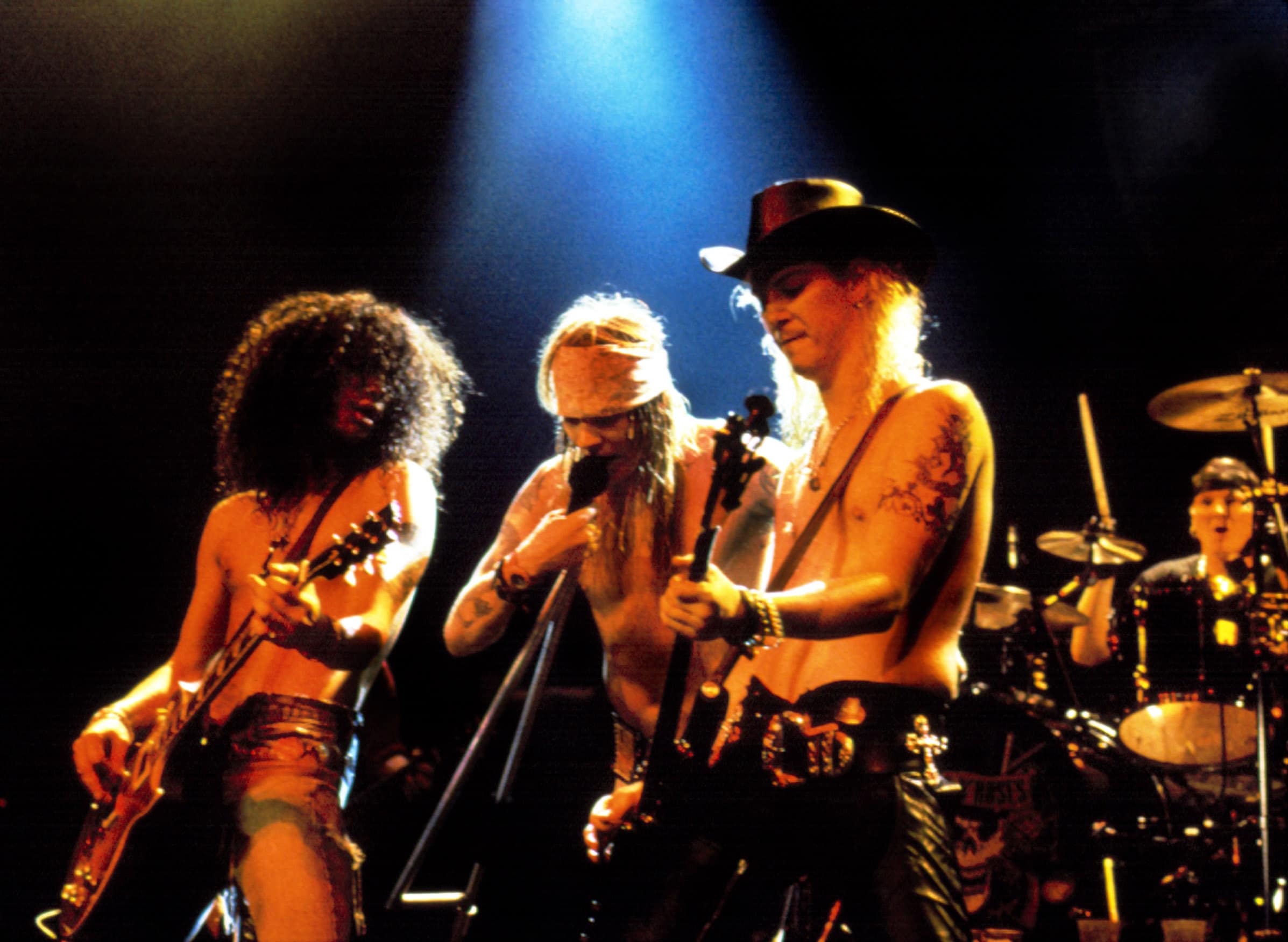 GUNS N' ROSES, Slash (aka Saul Hudson), Axl Rose, Duff McKagan, Matt Sorum, c. 1989