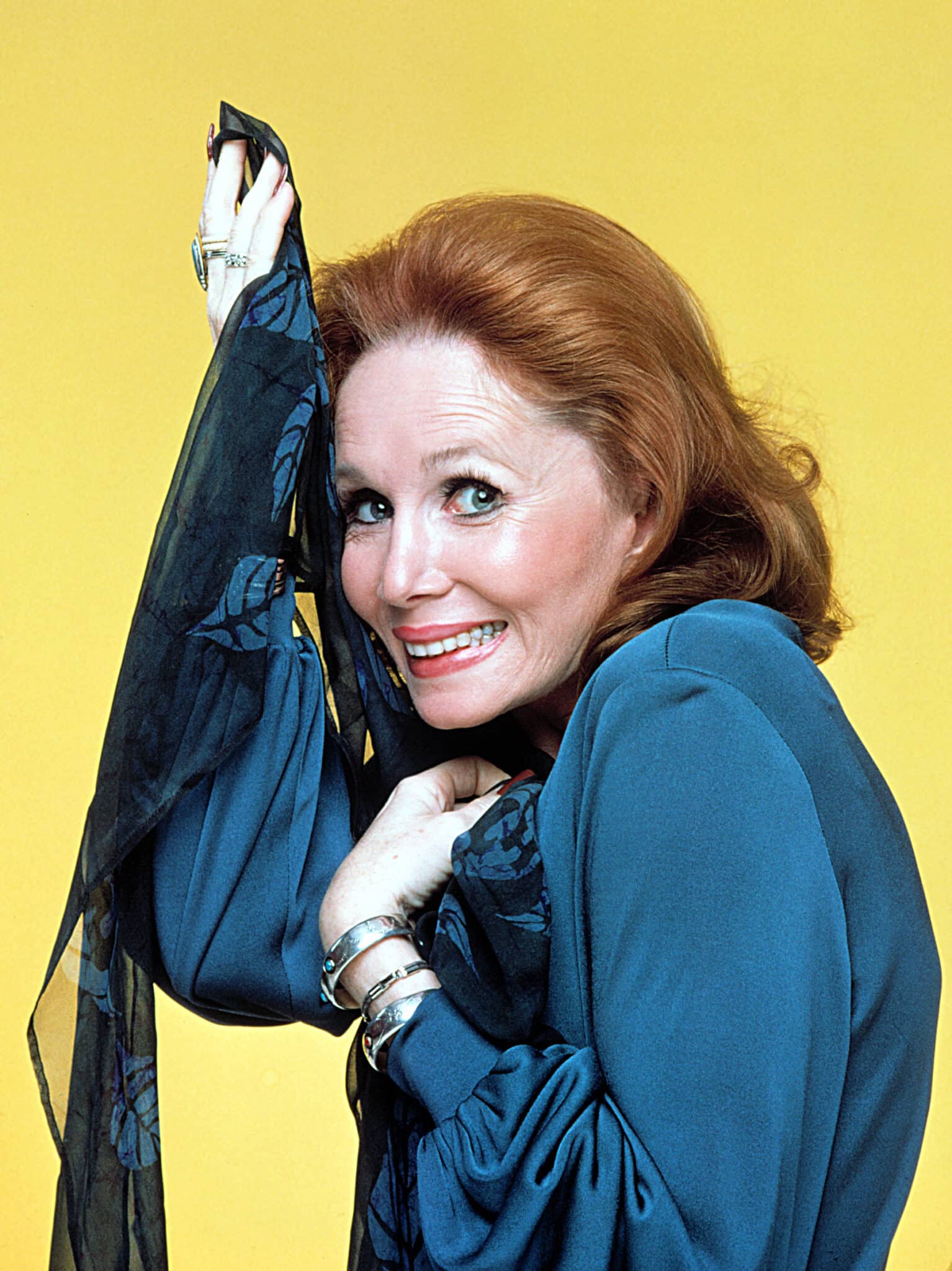 WHOs THE BOSS cast pinup - KATHERINE HELMOND DANNY