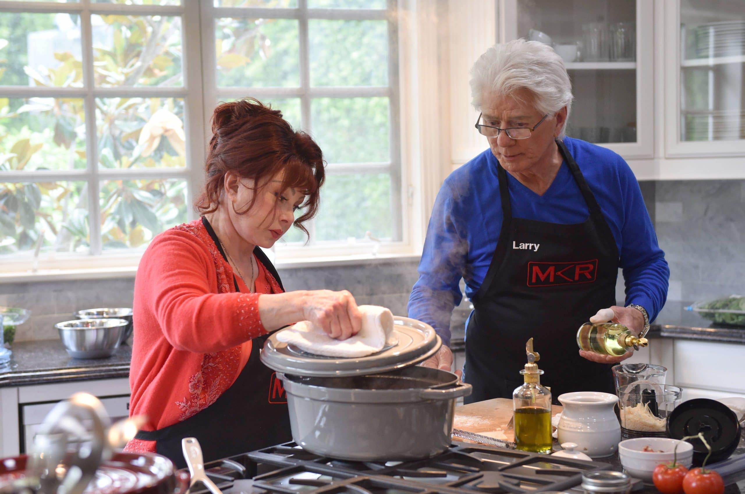 MY KITCHEN RULES, (from left): Naomi Judd, Larry Strickland