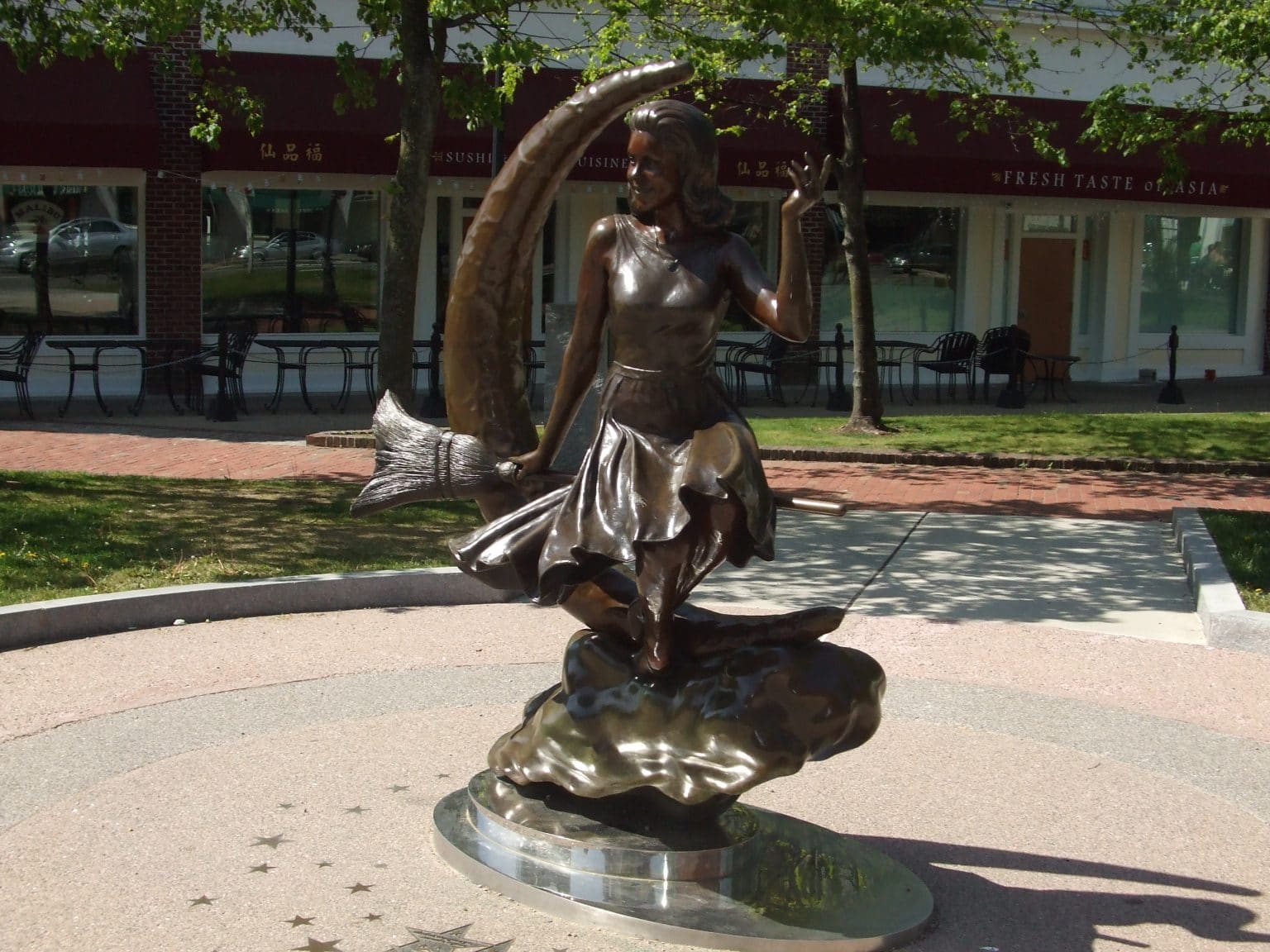 'Bewitched' Statue In Salem Vandalized With Red Paint