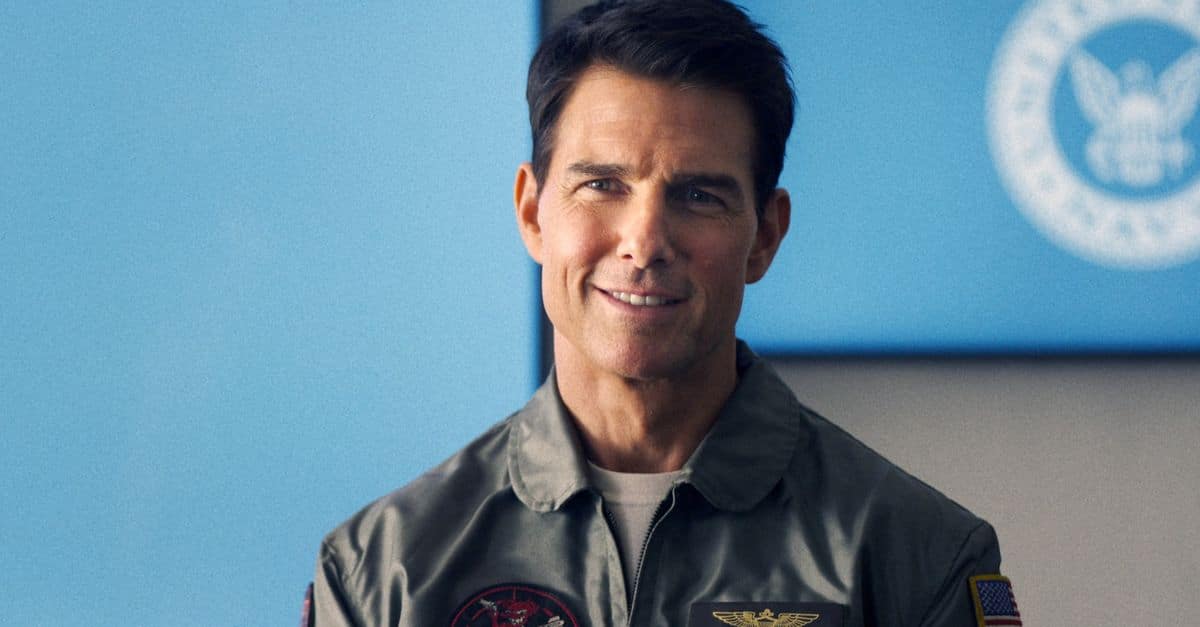 Top Gun Maverick makes over 900 million