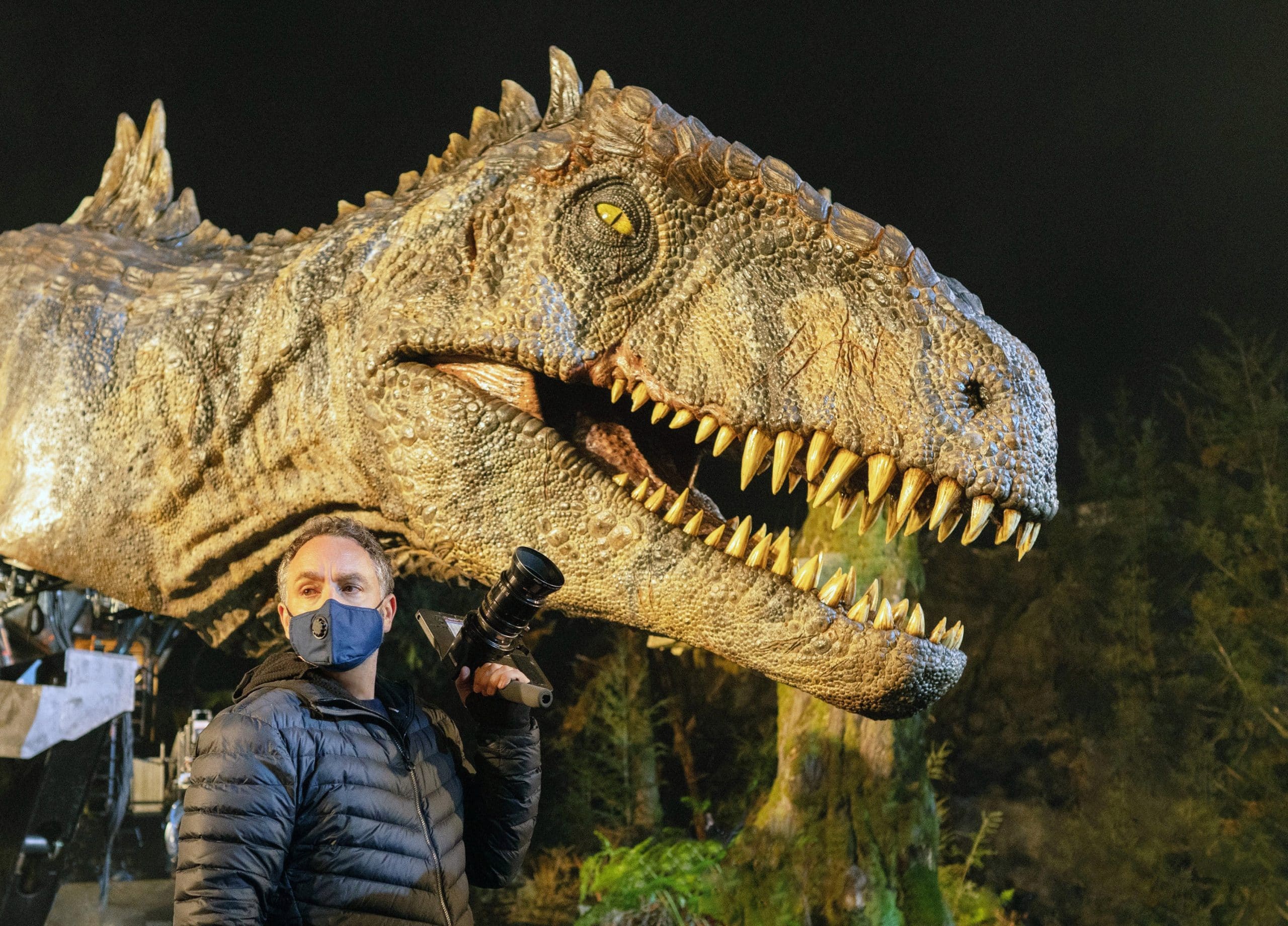 JURASSIC WORLD DOMINION, (aka JURASSIC WORLD 3), director Colin Trevorrow, on set, 2022