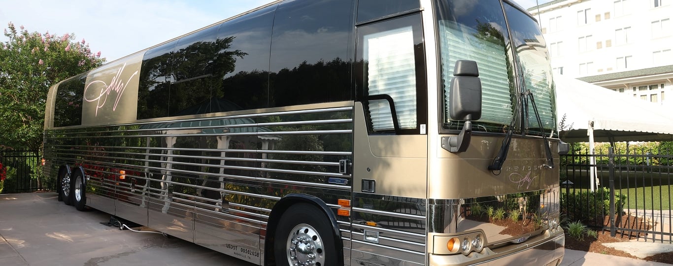 dolly parton tour bus