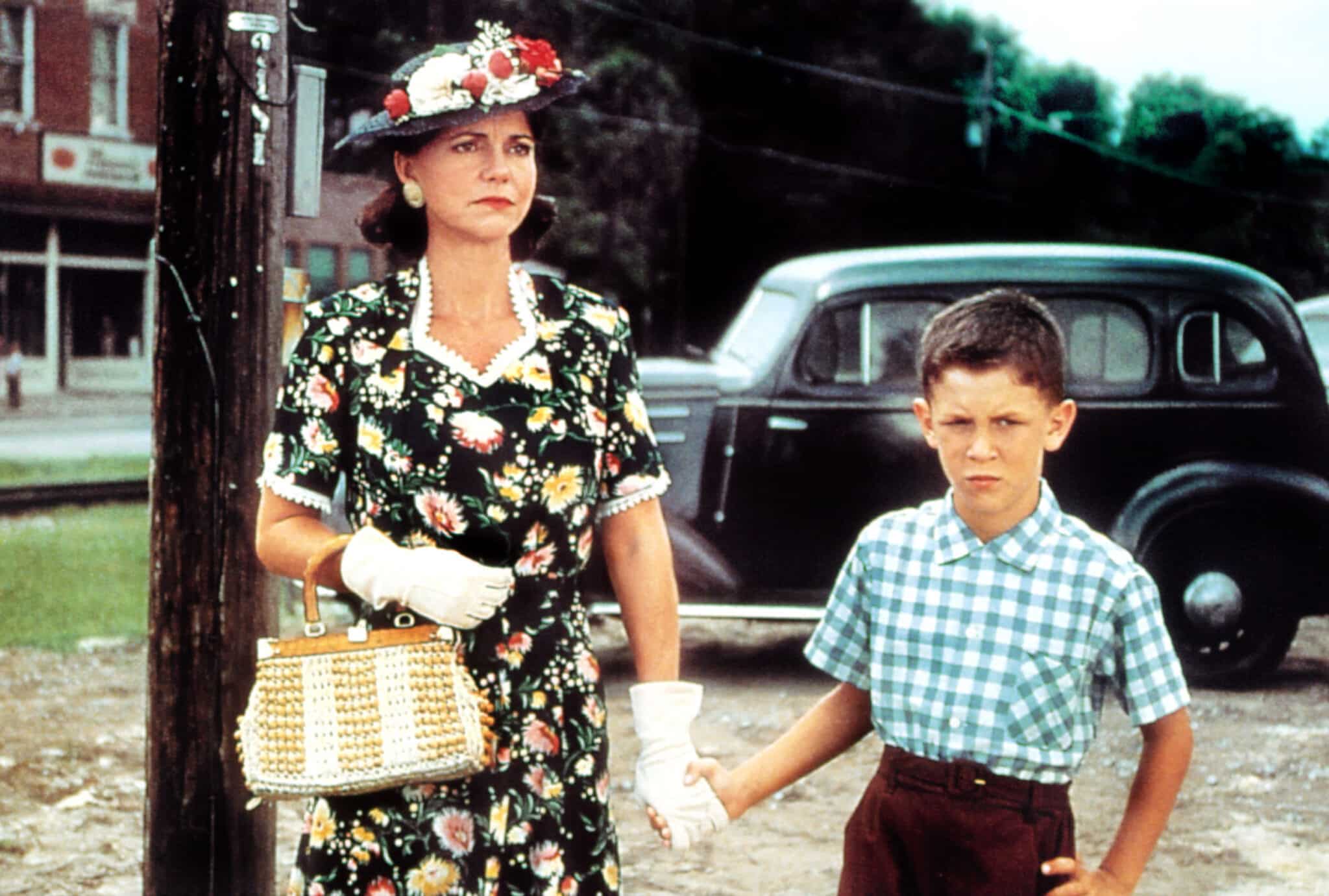 FORREST GUMP, Sally Field, Michael Conner Humphreys, 1994