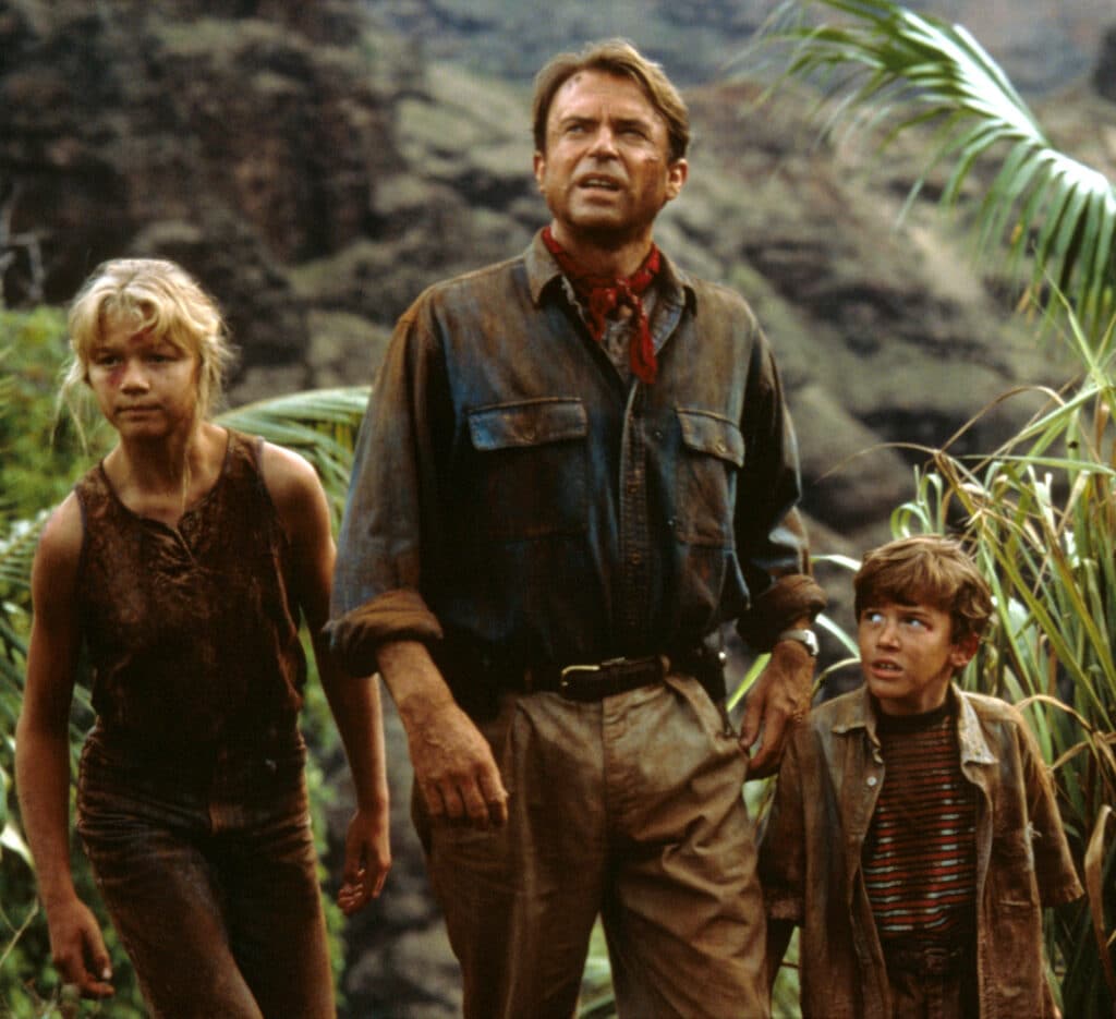 'Jurassic Park' Child Star Ariana Richards Makes Appearance 29 Years Later