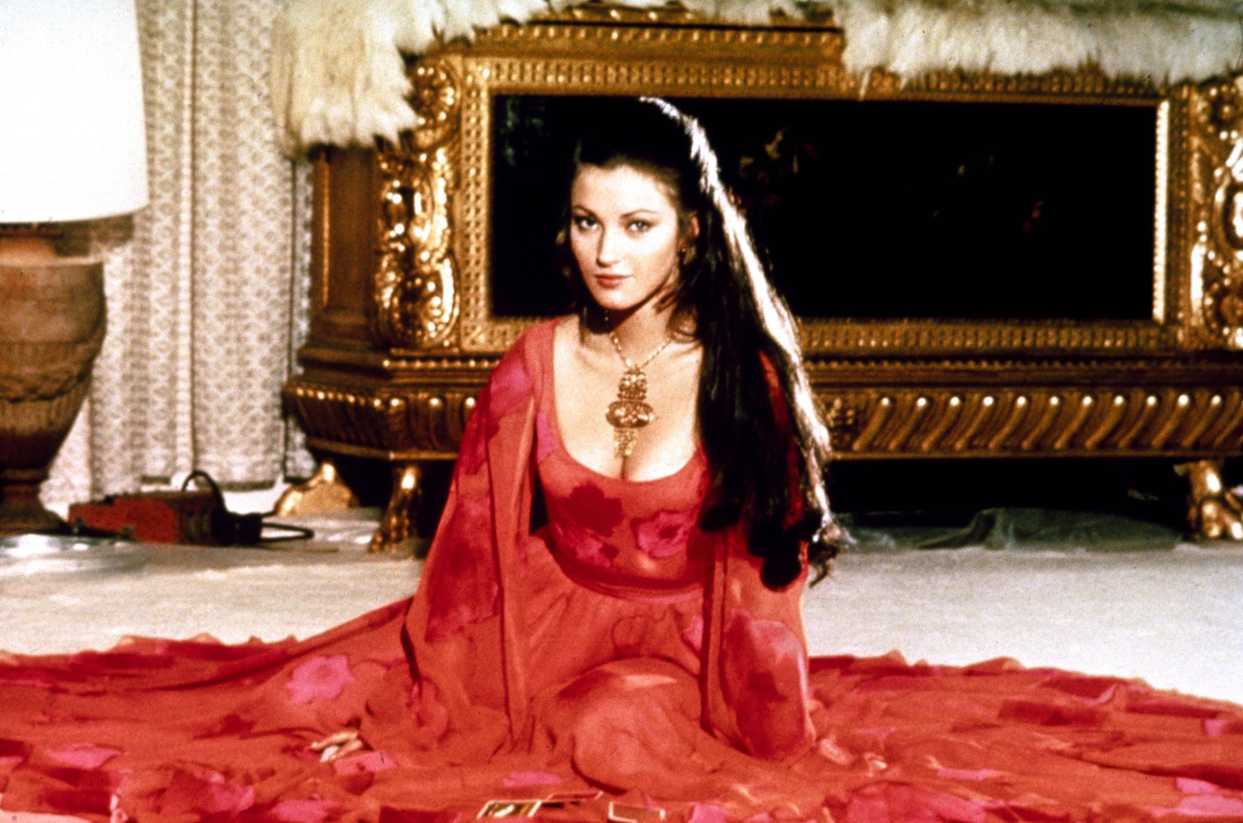 LIVE AND LET DIE, Jane Seymour, 1973