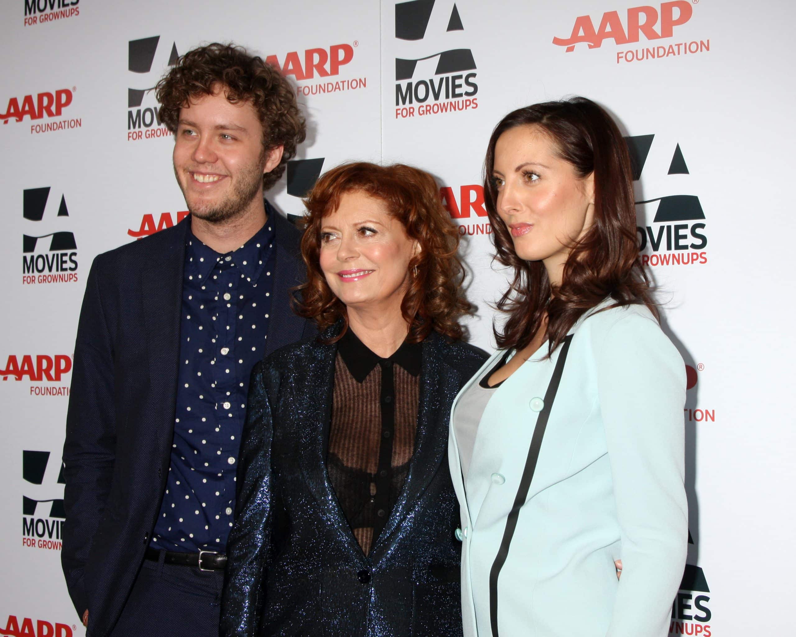 LOS ANGELES - FEB 10: Jack Henry Robbins, Susan Sarandon, Eva Amurri Martino