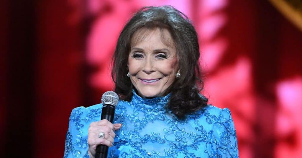 How Loretta Lynn Got Into Country Music, Plus Her Net Worth, & More ...