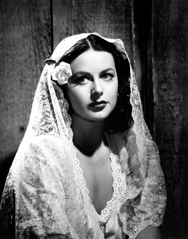 Golden Age Star Hedy Lamarr Fled Her Pro-Nazi Husband And Helped Invent ...