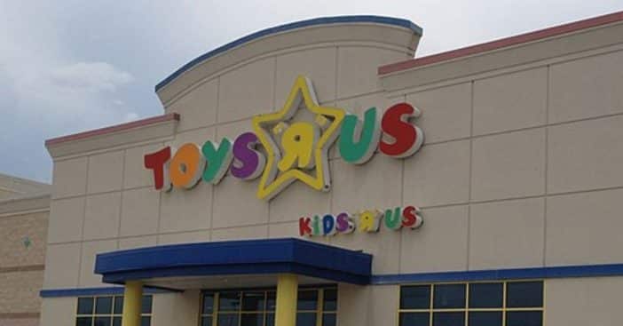 Toys R Us is coming back