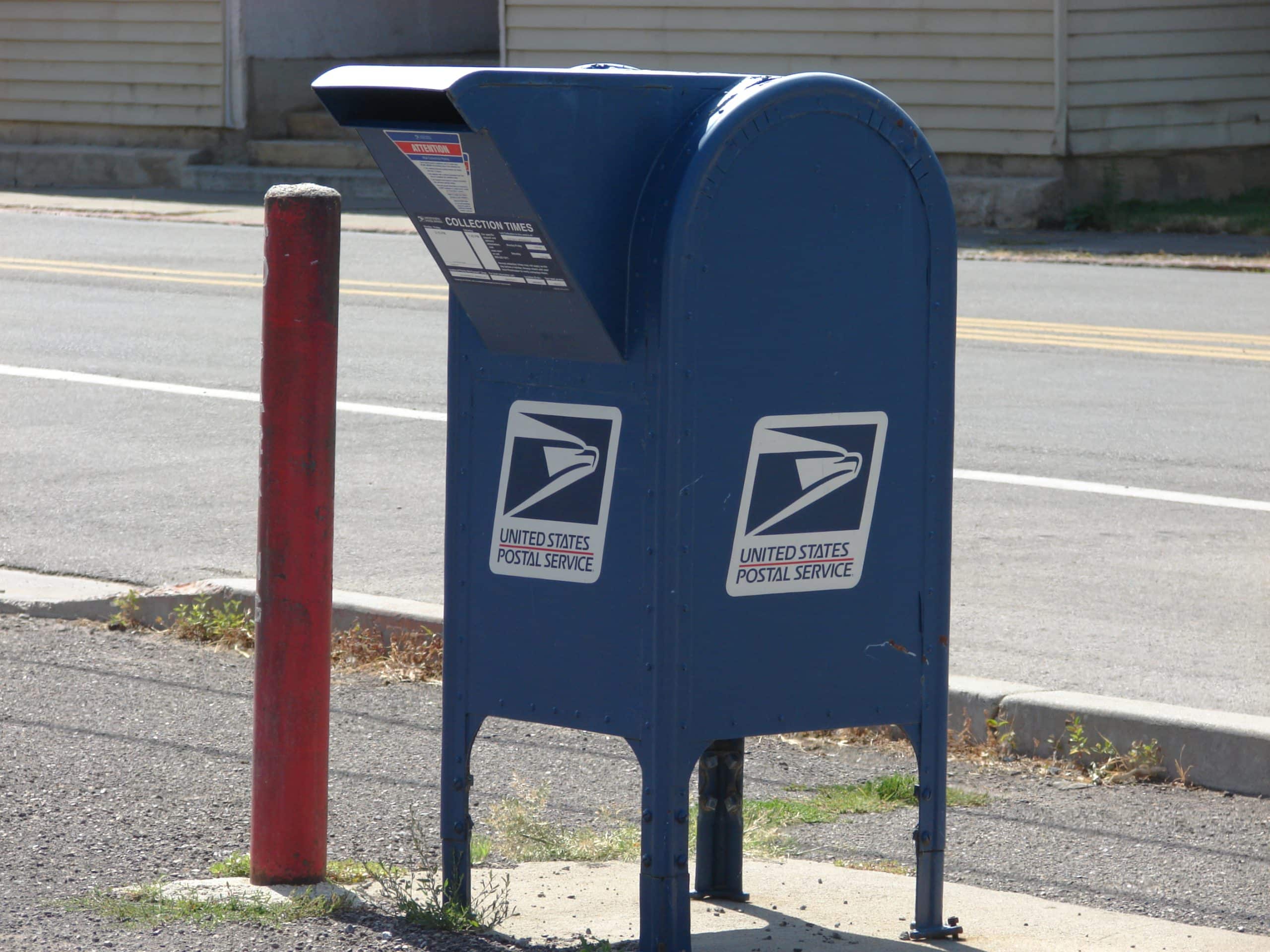 USPS mail drop-off