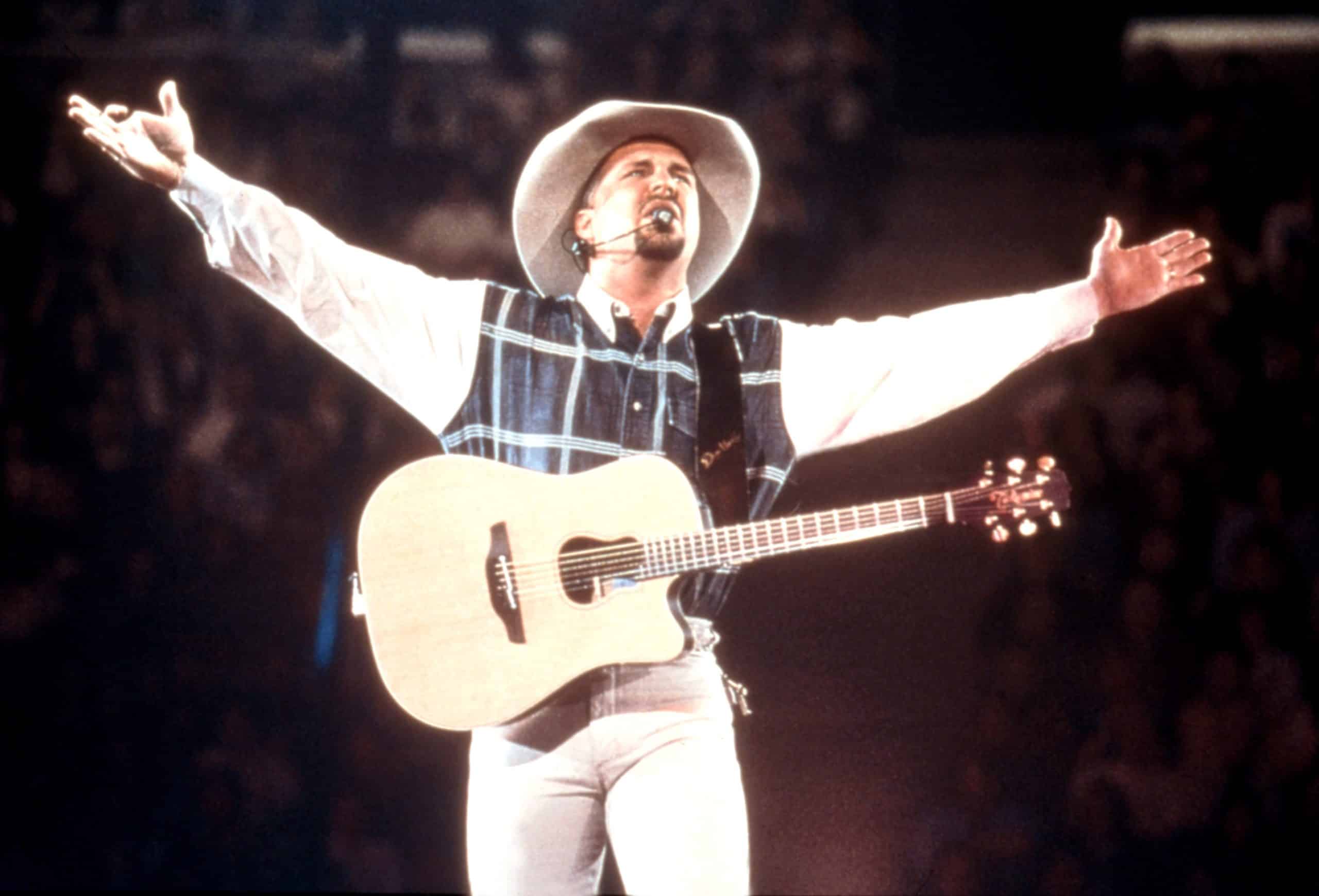 Garth Brooks performing