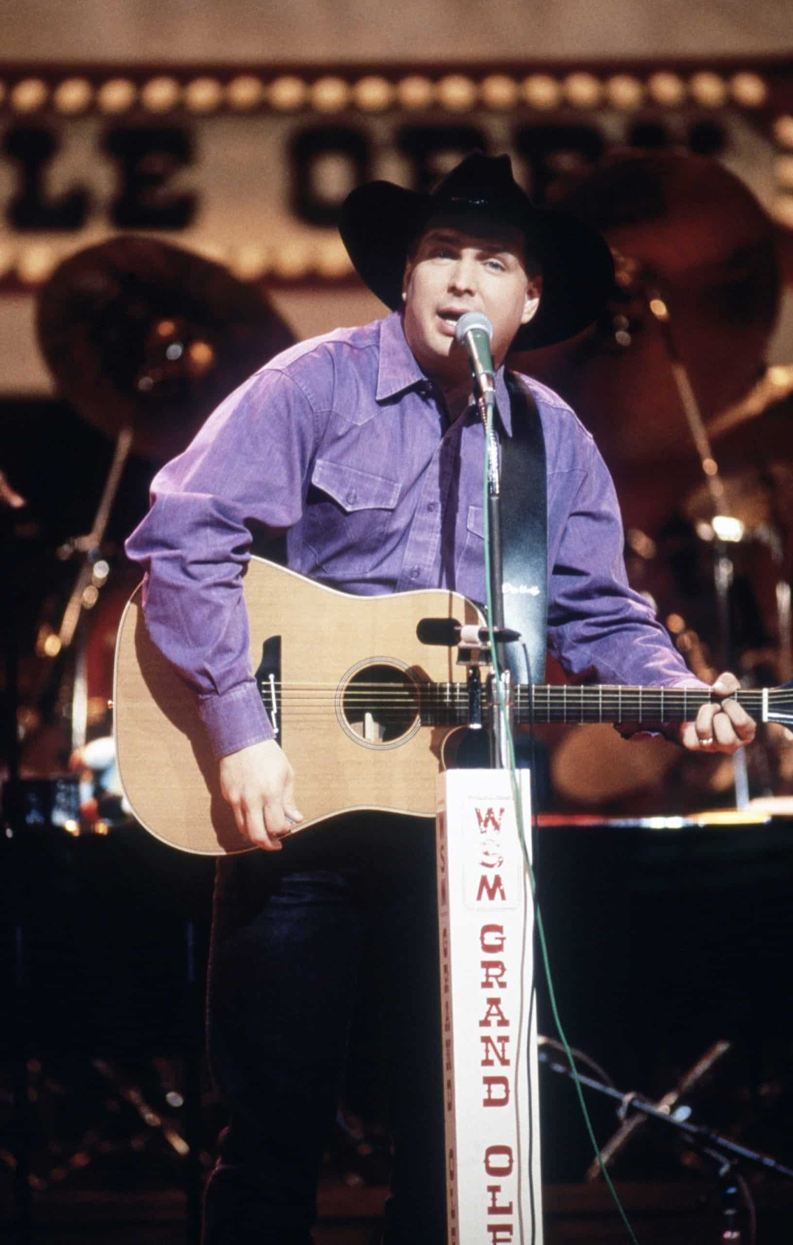 THE BEST OF GRAND OLE OPRY LIVE, Garth Brooks