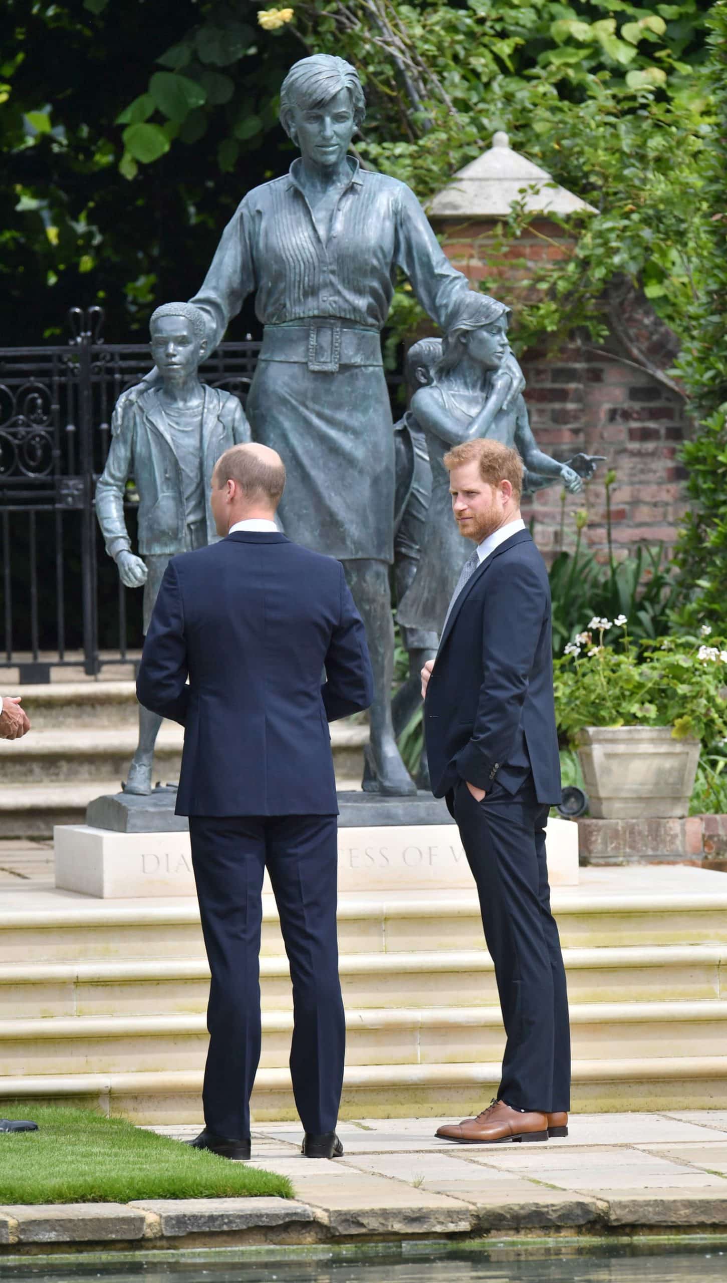 prince william prince harry princess diana statue