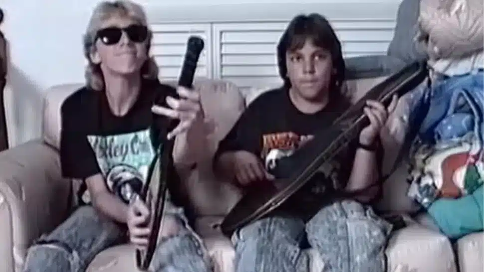 Wayne Campbell and Garth Algar metallica