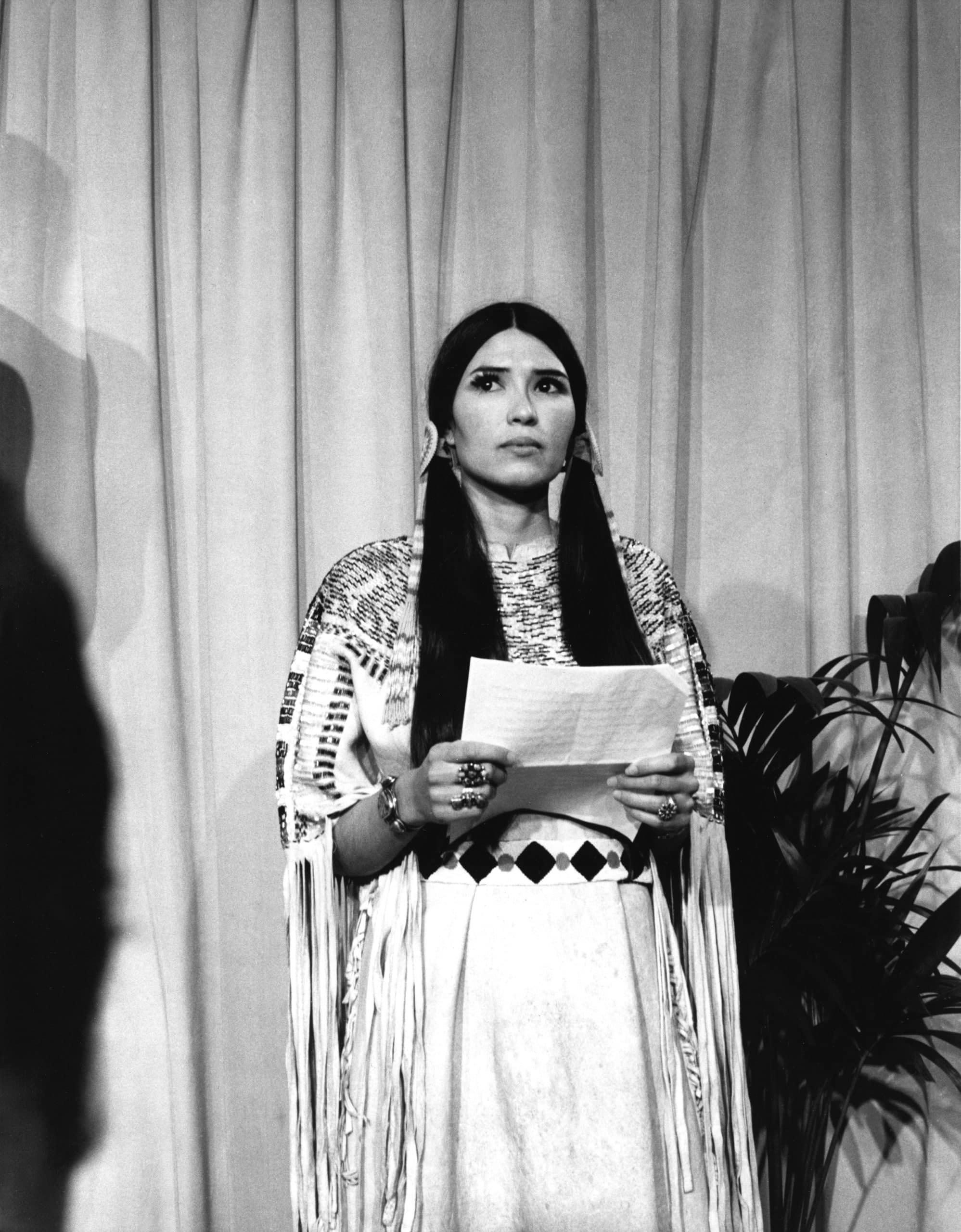 SACHEEN LITTLEFEATHER reads Marlon Brando's refusal of his 1972 Best Actor Oscar for THE GODFATHER, 1973 