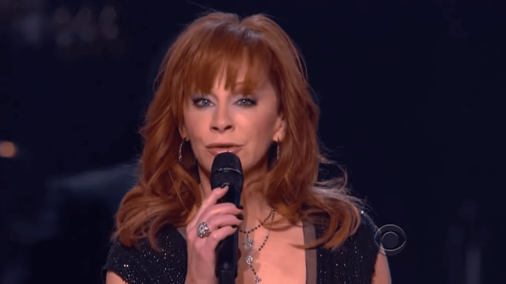 CMAs Features Loretta Lynn Tribute By Reba McEntire, Carrie Underwood ...