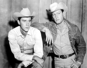 WIDE COUNTRY, Andrew Prine (l.), Earl Holliman