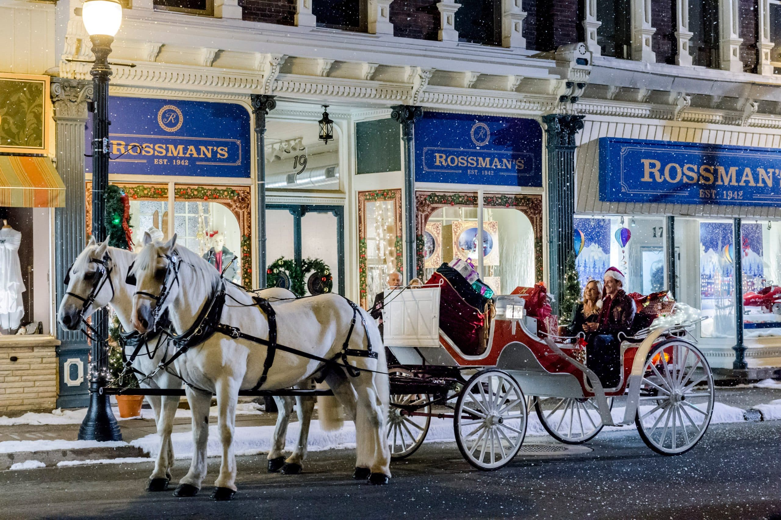 CHARMING CHRISTMAS, from left, Julie Benz, David Sutcliffe, 2015