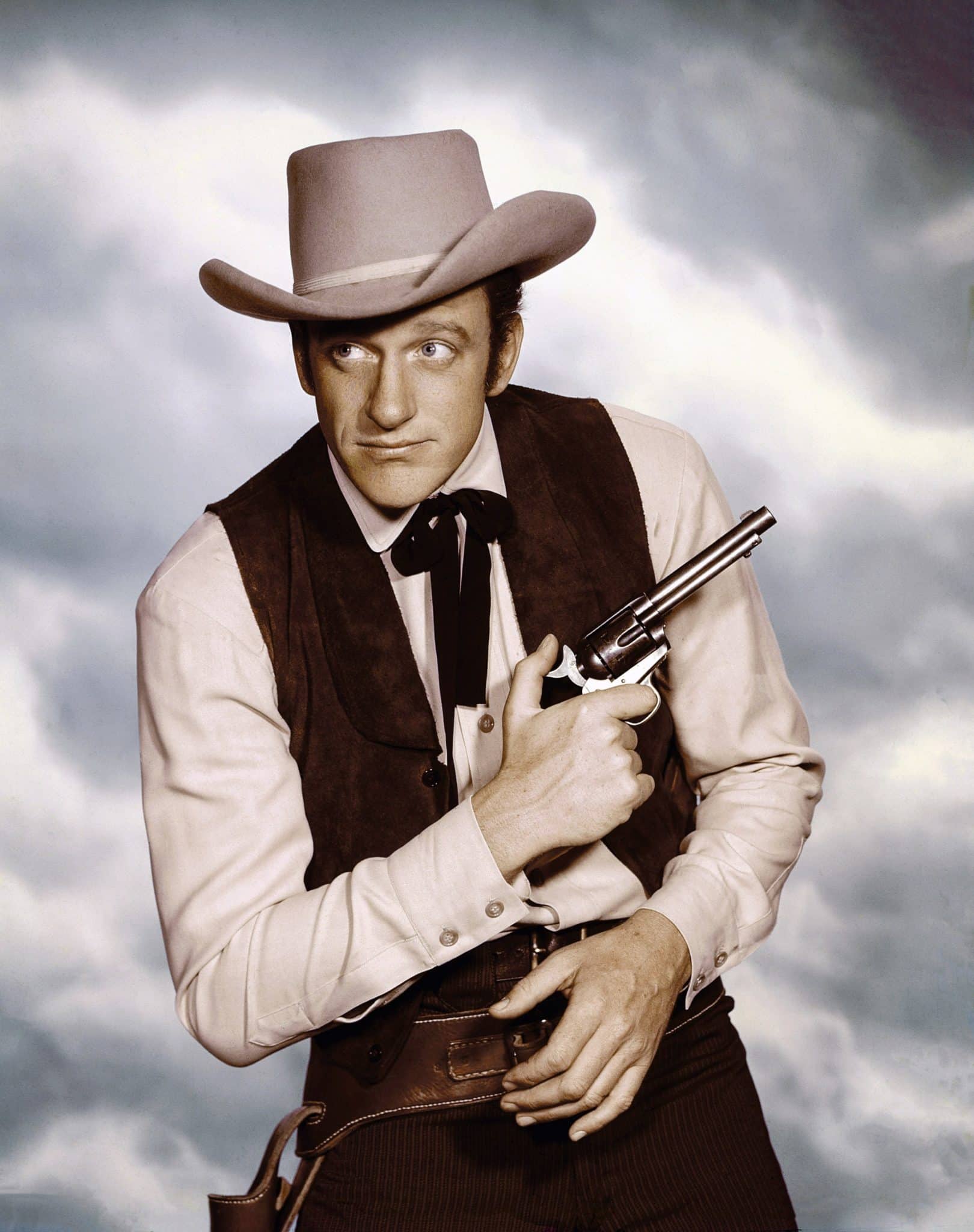 Who Did James Arness Hate On Gunsmoke 31 - mz12qnu