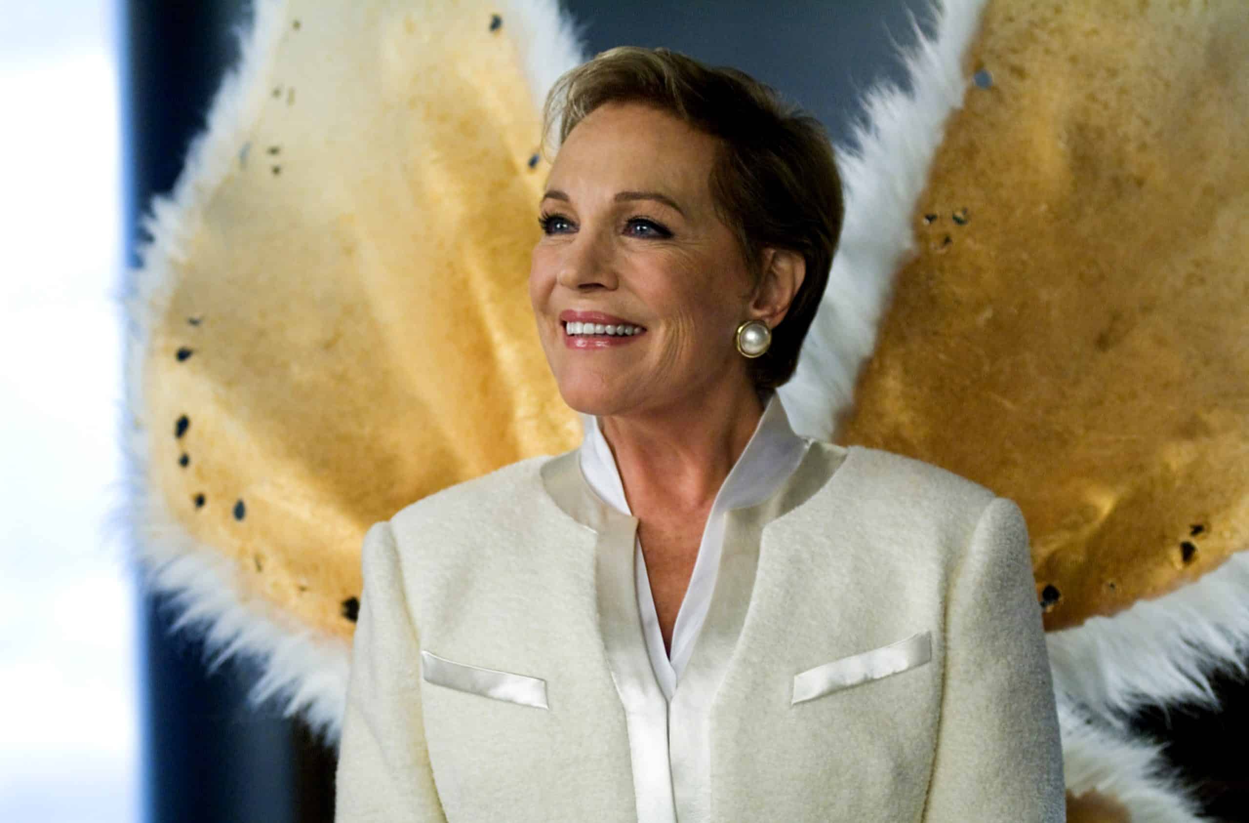 TOOTH FAIRY, Julie Andrews, 2010