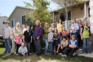 SISTER WIVES, Kody Brown (center), with wives and children