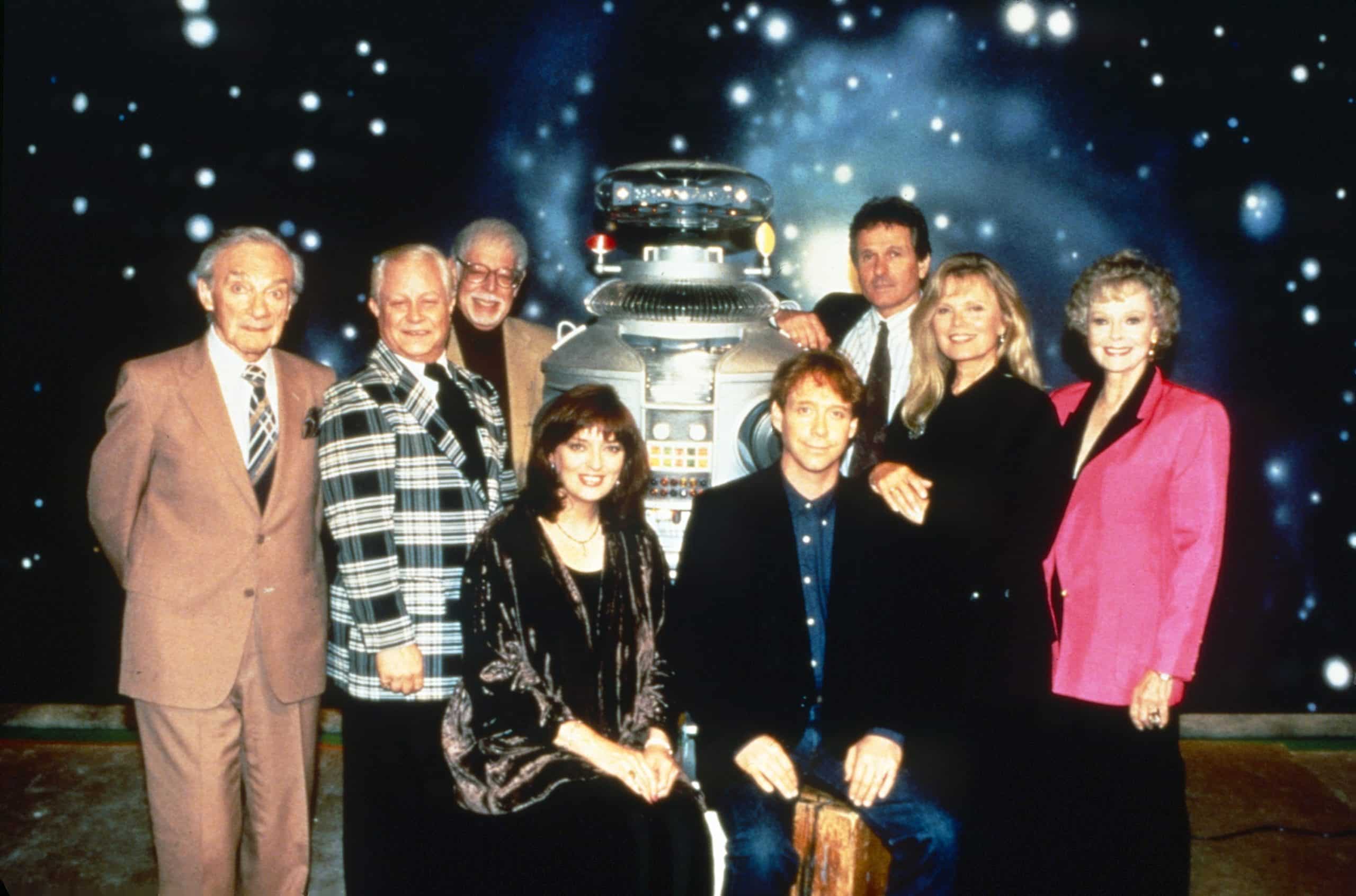 LOST IN SPACE, Sci-Fi Channel commemorates the 'launch date' of the Jupiter II with a LOST IN SPACE marathon, from left: Jonathan Harris, Bob May, Dick Tufeld (voice of 'Robot'), Angela Cartwright, Bill Mumy, Mark Goddard, Marta Kristen, June Lockhart, aired 10/16/1997