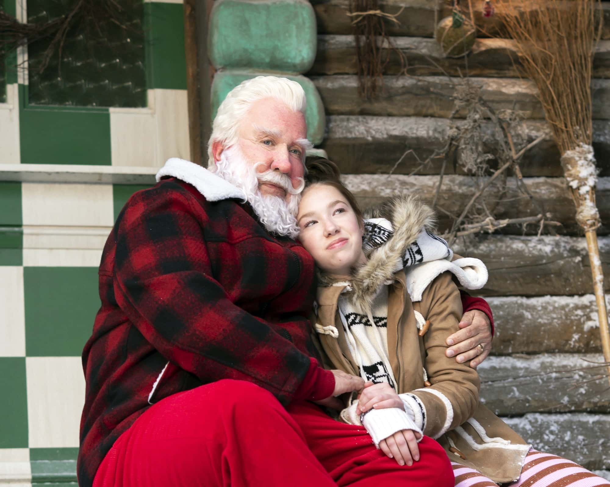 THE SANTA CLAUSES, from left: Tim Allen, Elizabeth Allen-Dick, 'Chapter Three: Into the Wobbly Woods'