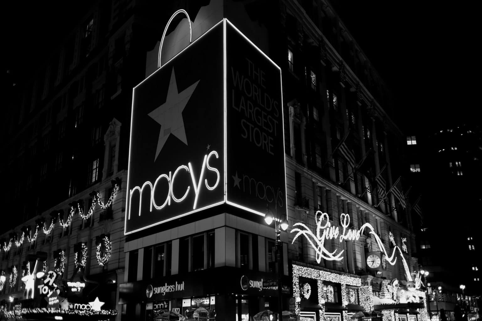 Over A Hundred Macy's Locations Closing In The Next Few Years