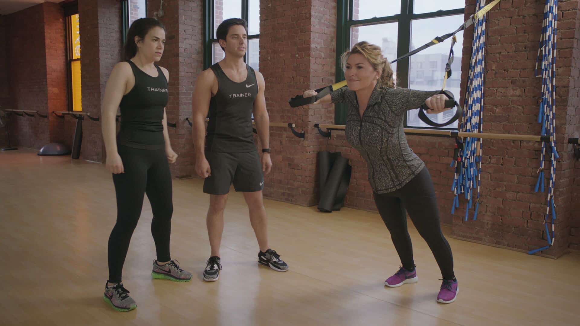 BROAD CITY, (from left): Abbi Jacobson, Paul W. Downs, Shania Twain, 'Twaining Day'