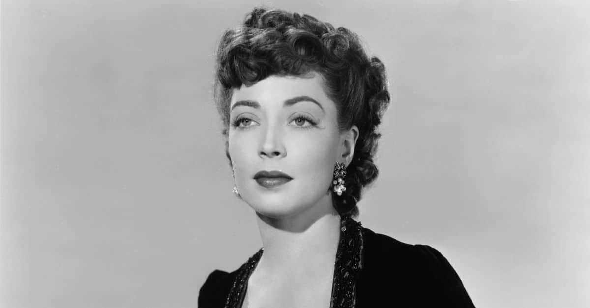 ‘50s B-Movie Sensation Marie Windsor Was Labeled ‘Evil’ Because Of Her Roles