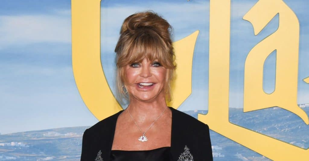 Goldie Hawn Claims Award Shows Are Too 'Off-Color' And 'Politicized ...