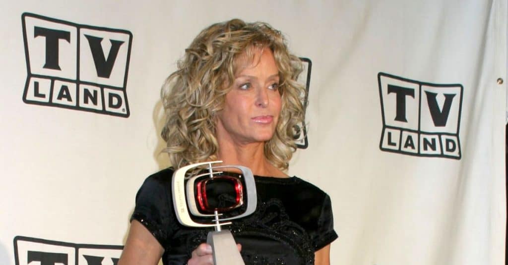 Farrah Fawcett Ignored Initial Cancer Symptoms While Caring For Dying