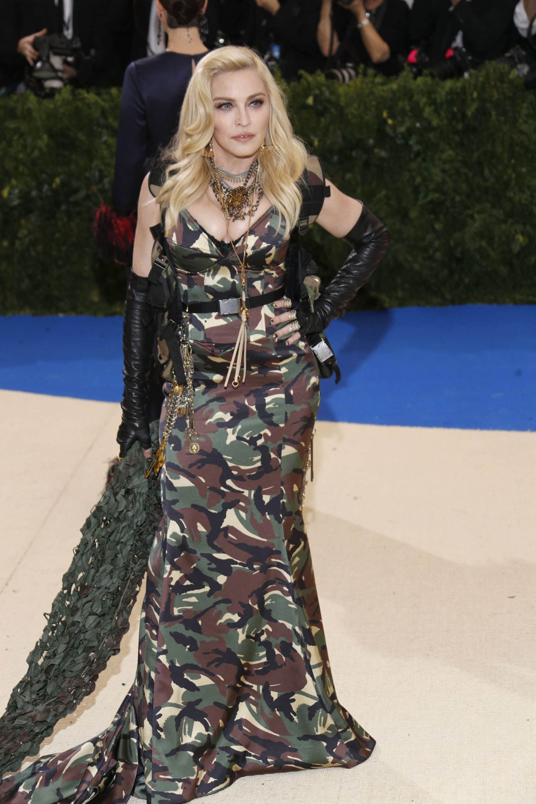 Madonna Spotted In Public For First Time After Icu Health Scare