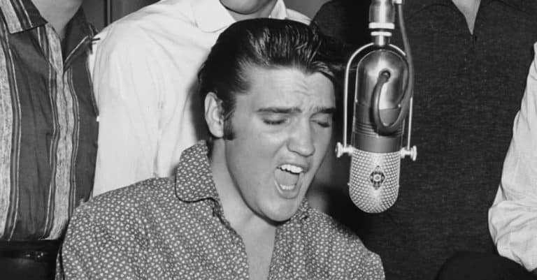 Elvis Presley's Backup Singers Once Walked Out On Him After Disturbing