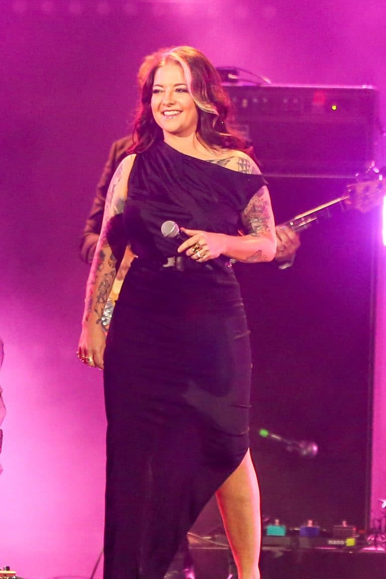 40-Year-Old Ashley McBryde Celebrates Over A Year Sober