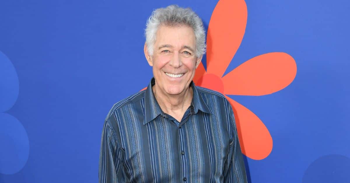 Barry Williams Is Officially The Longest-Lasting ‘Brady Bunch’ Star On ‘Dancing With The Stars’