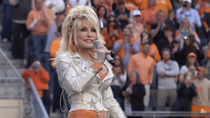 Parton included both Tennessee and Georgia fans in the revelry