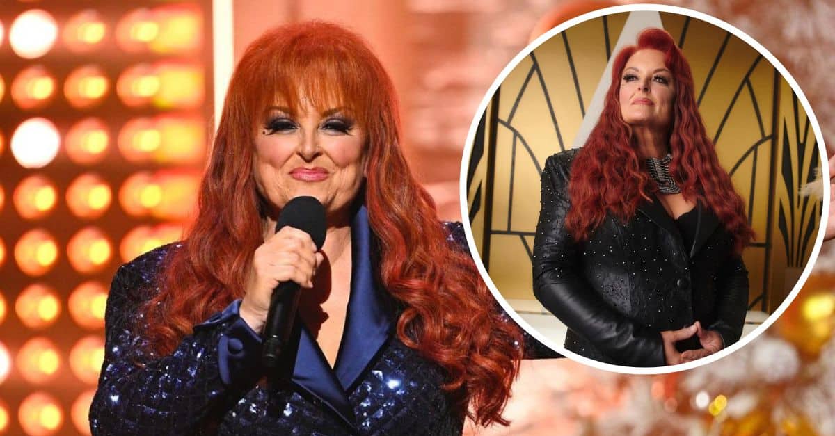 Wynonna Judd Stuns The Grand Ole Opry Crowd With Slim Figure ...