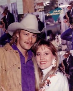 Just like in Remember When, Alan Jackson and Denise were high school sweethearts