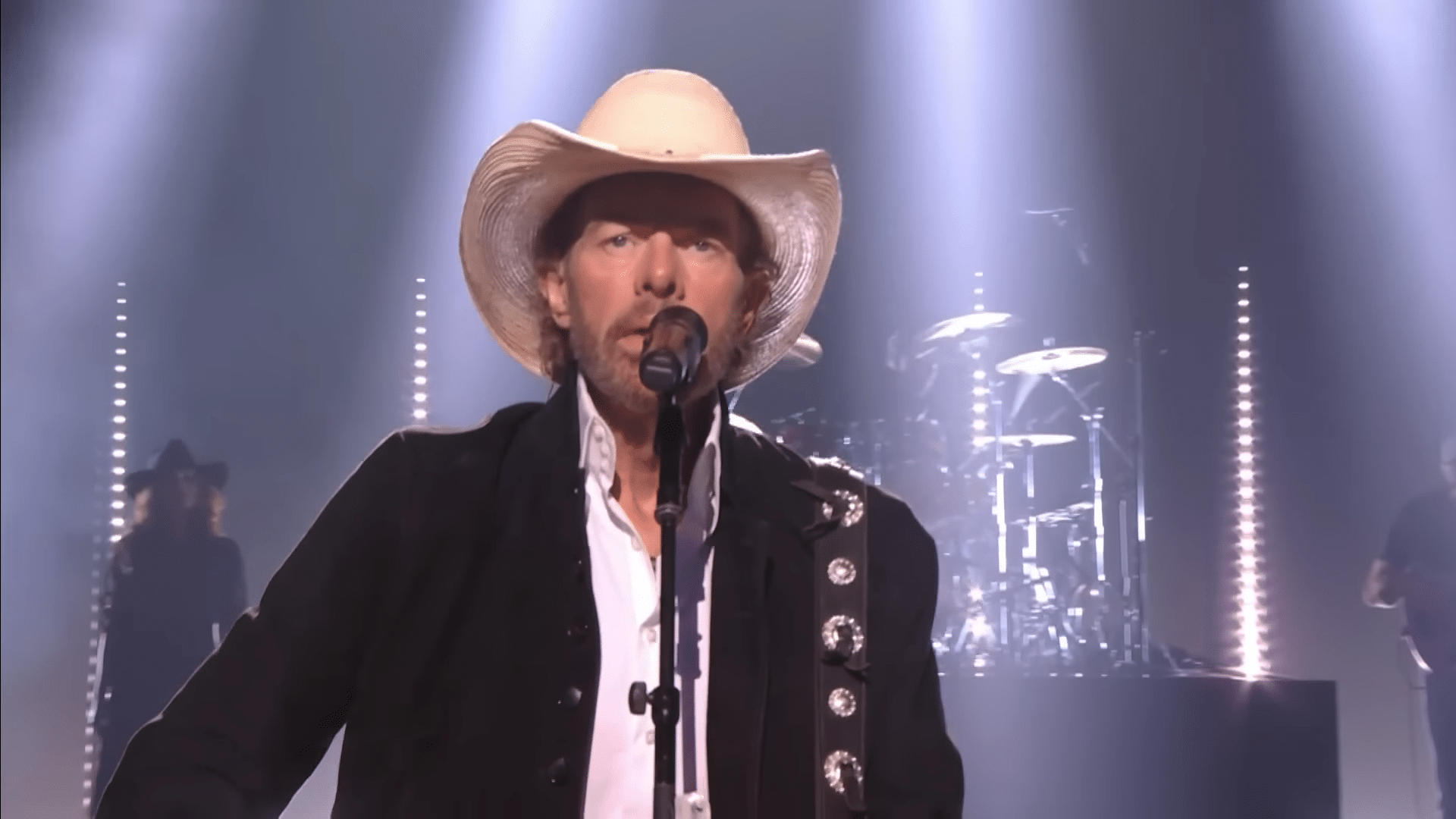 Toby Keith's Wife Cried The Whole Time He Sang 