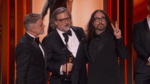 Sean Lennon gave a shoutout to mom Yoko Ono at the 2024 Oscars