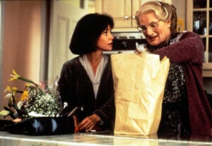 When Robin Williams learned that Sally Field lost her father, he immediately changed how Mrs. Doubtfire was filmed to help her