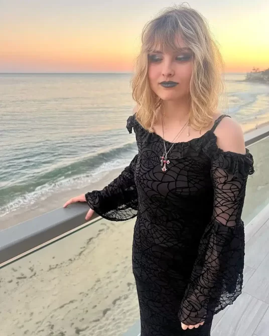  Anna Nicole smith’s daughter goth