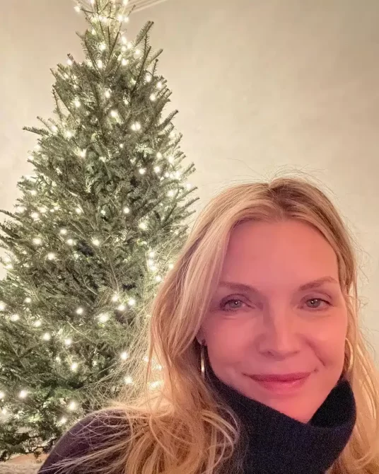 Michelle pfeiffer Christmas tree