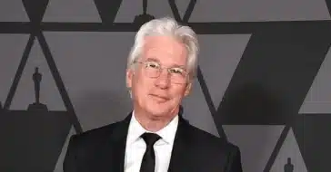 Richard Gere leaving the US