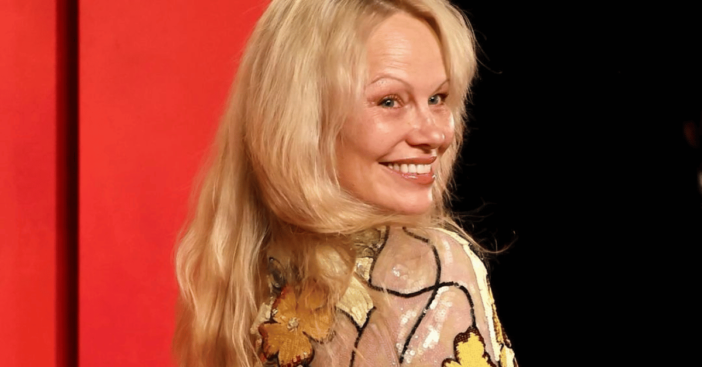 pamela anderson makeup free