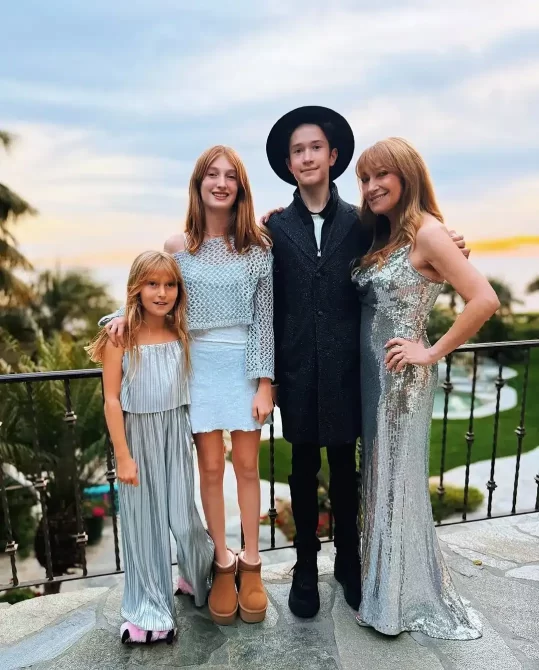 Jane Seymour granddaughters